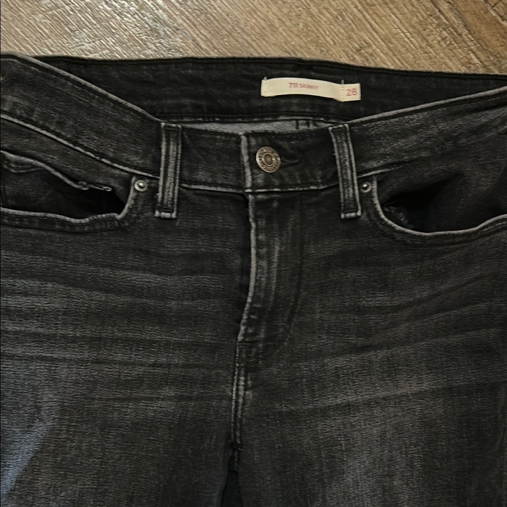 Levi's - Picture 6 of 9